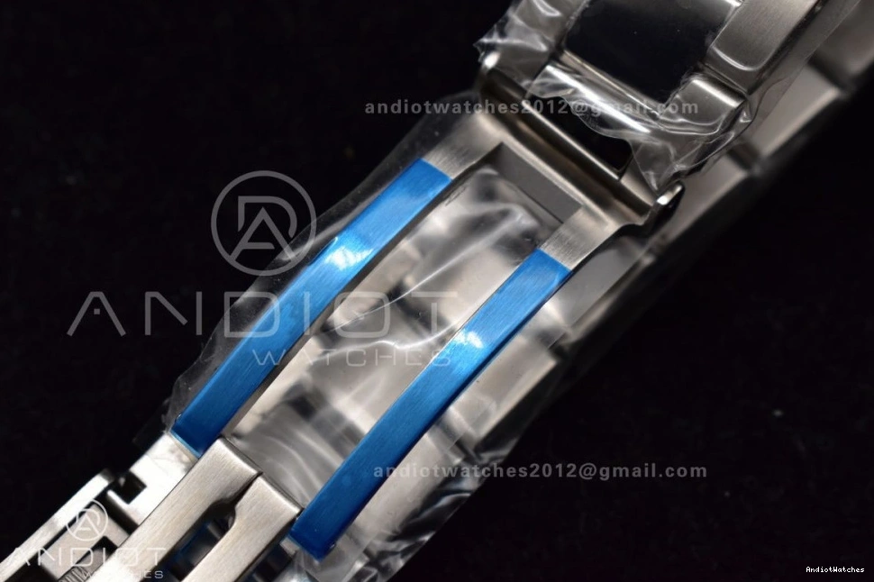 Best Tiffany Blue Bracelet 1:1 Edition 480 on A SS Versatile SuperOcean Automatic TF 44 Dial 0224